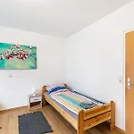 1 Auch Fuer Monteure Apartment *