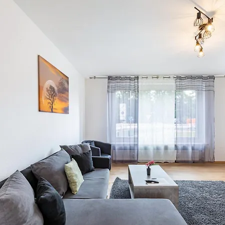 Apartment 1 Auch Fuer Monteure *