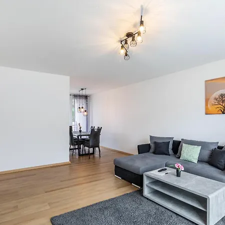 1 Auch Fuer Monteure Apartment